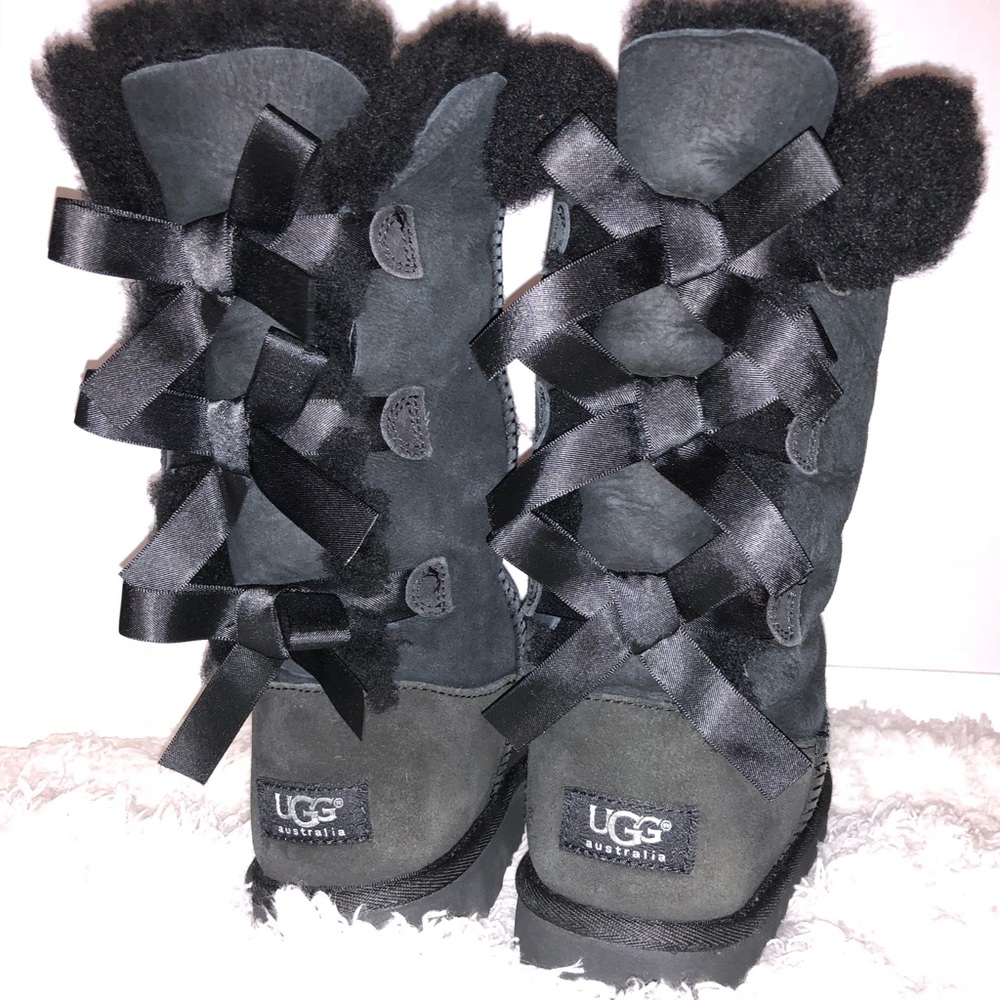 UGGS